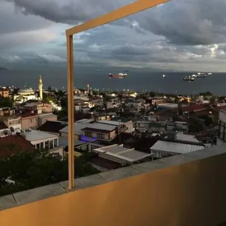 Bosphorus View, Great Location And Cozy House!