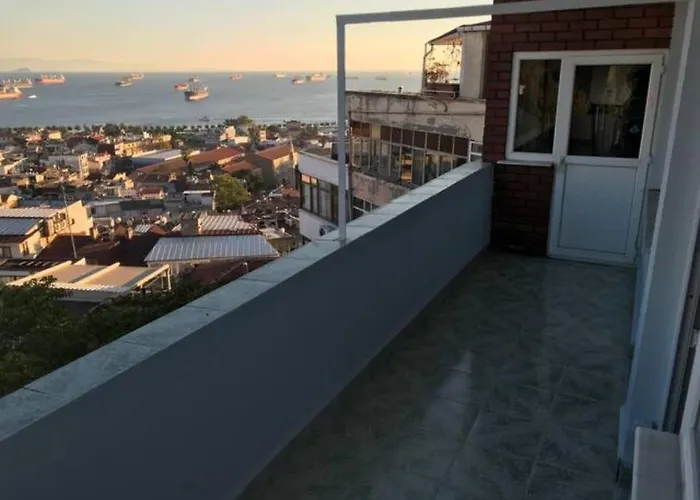 Bosphorus View, Great Location And Cozy House!