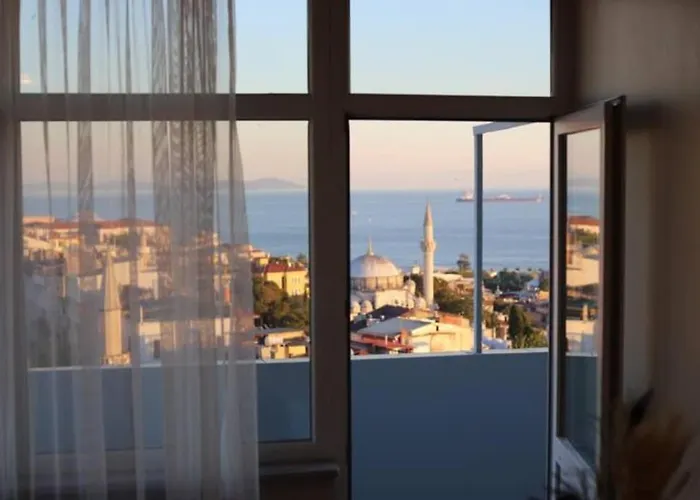Bosphorus View, Great Location And Cozy House! Lejlighed